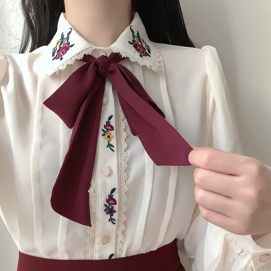 Women Formal Wear White Shirt - Retro Vintage Nakış Papyon Üstleri Sonbahar